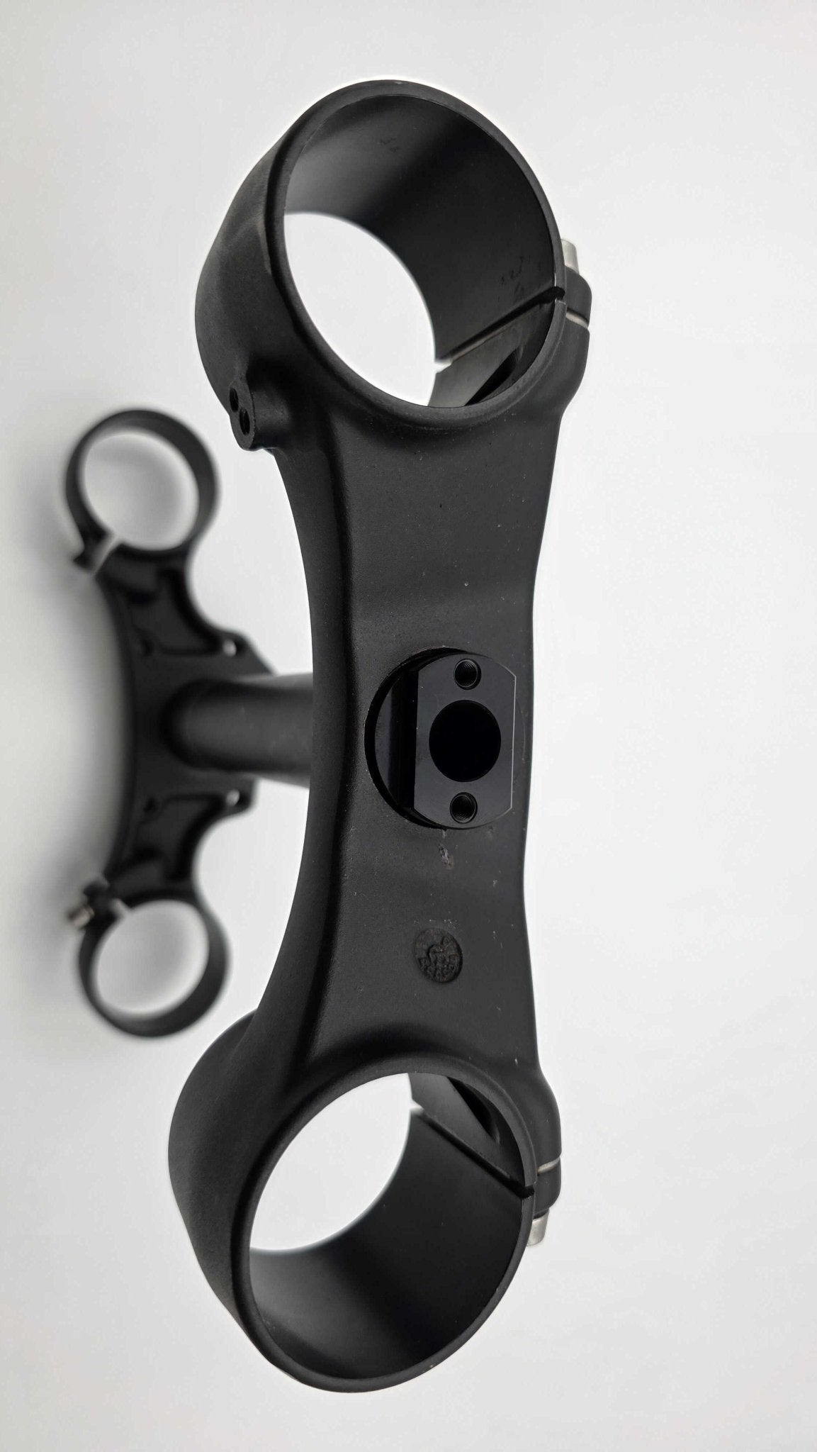 Stem Lock - W9 Fender Adapter Compatible - For forks without a fender mount on lower clamps. - BlackOut Moto