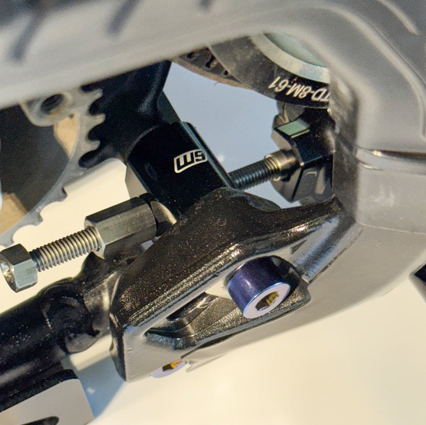 Ultra Bee Motor Adjuster - BlackOut Moto