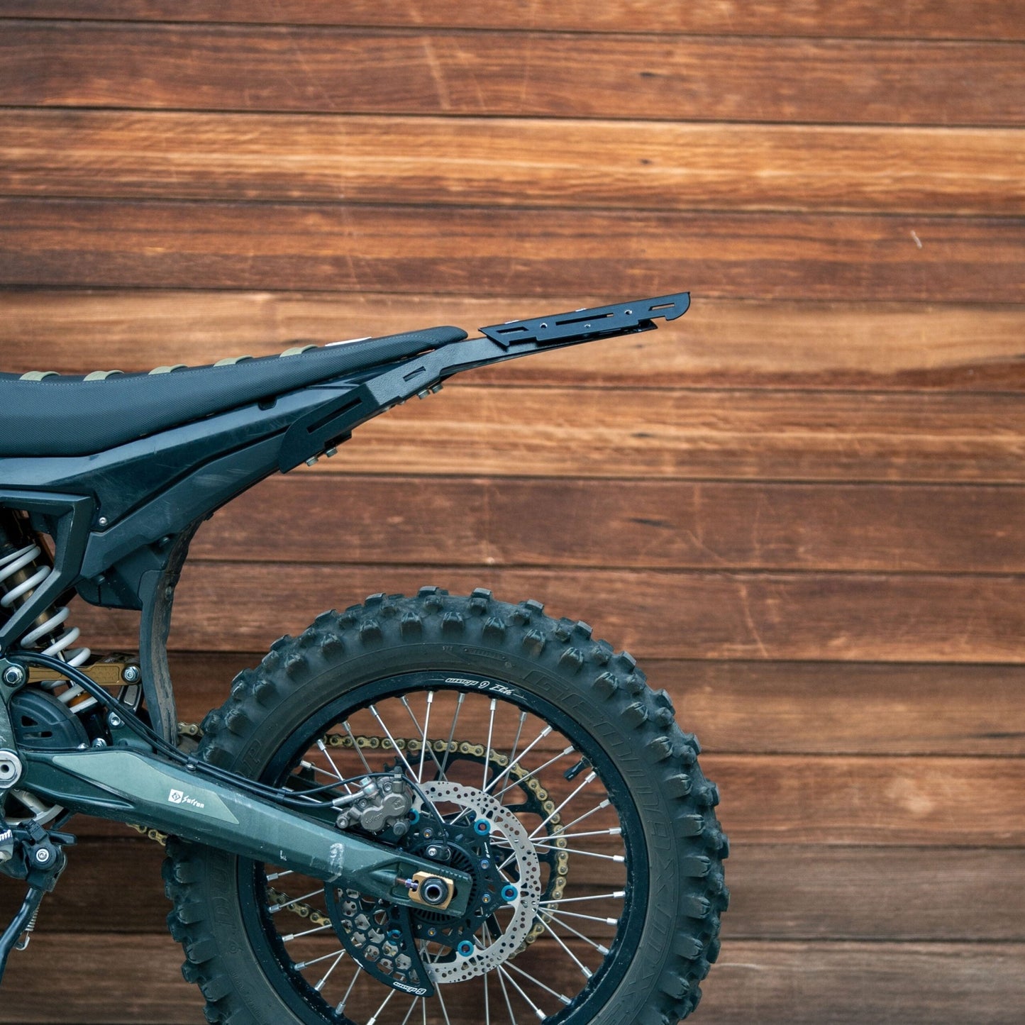 Ultra Bee Rear Rack - BlackOut Moto